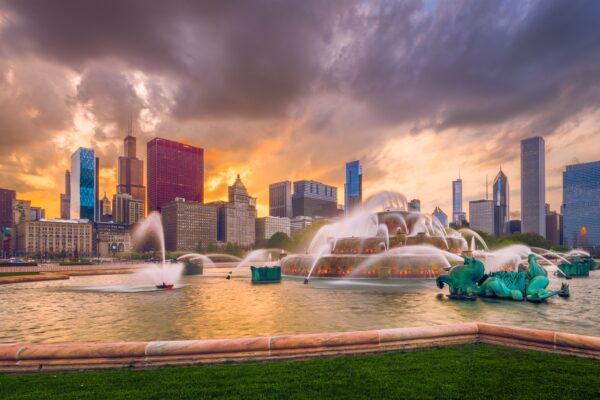 View of Buckingham Fountain with Chicago's skyline in the background