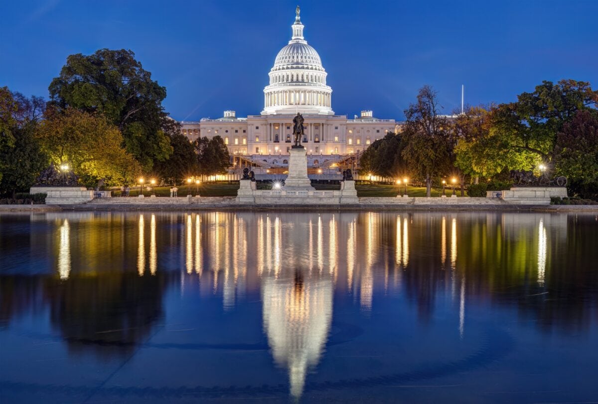 Photograph of US Capitol